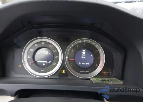 2012 Volvo S60 T5 z USA, uszkodzony, nr VIN YV1622FSXC2037083